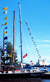 Signalflaggor båt